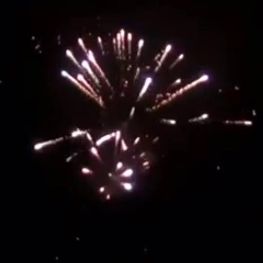 Premium Verbundfeuerwerk - Italian Power 2 - 80 Sek. Pyrotrade Italian Power 2 - Hochzeitsfeuerwerk Geburtstagsfeuerwerk Silvesterfeuerwerk