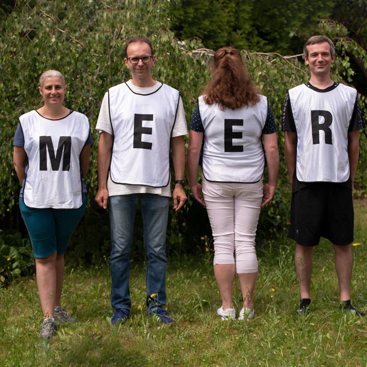 Lustiges Party Spiel Buchstaben Wort-Rätsel Hochzeit Geburtstag XXL Lustiges Party Spiel Buchstaben Wort-Rätsel Hochzeit Geburtstag XXL Onesize Tunika Party-Spiel Partykracher