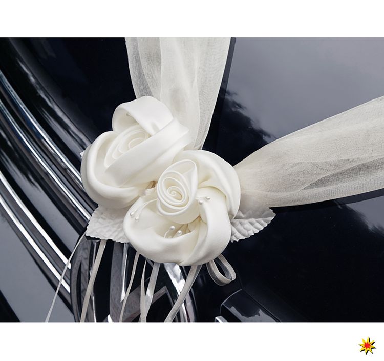 Autoschmuck Hochzeit Wedding Car Deko Rosenblüten Girlande creme Autoschmuck Hochzeit Wedding Car Deko Rosenblüten Girlande creme Motorhaube Blumen Deko