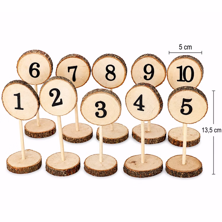 Tisch Nummernhalter Holz 1–10 Hochzeit Geburtstag Baumscheiben Optik SALE Tischdeko gedeckter Tisch Jubiläum Holz-Tisch Nummernhalter mit Zahlen 1 bis 10 sowie Maßangaben von 5 cm Durchmesser und 13,5 cm Höhe.