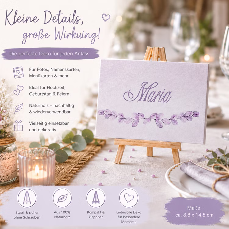 Mini Staffelei Holz 8,8 x 14,5 cm Foto- & Kartenhalter Hochzeit Geburtstag Aufsteller Holz Keilrahmen Tisch-Deko Events Jubiläum SALE Party-Deko Party-Zubehör Romantisch gedeckter Tisch mit Mini-Staffelei aus Holz und dekorativer Namenskarte in zarten Fliedertönen für Hochzeit oder Feier.
