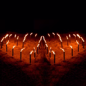 Fackelherzen Bausatz Liebeserklärung Flammenherzen Wachsfackel 45 Min. Brenndauer Fackelherzen Bausatz Liebeserklärung Flammenherzen Wachsfackel 45 Min. Brenndauer