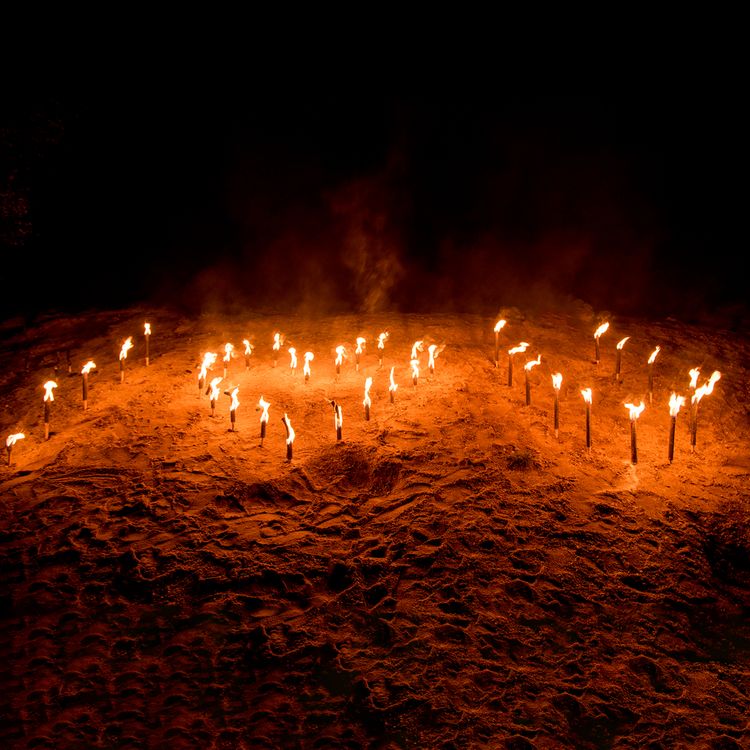 Herz und Buchstaben aus Fackeln, Fackelherzen-Set mit 45 Min. Brenndauer