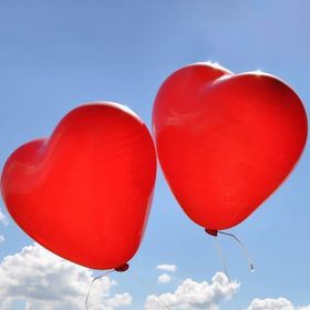 Herz Luftballons rot Ø 40,6 cm 10 Stück Ballon Hochzeit Verlobung Valentinstag Muttertag Liebeserklärung Wedding Hochzeits-Deko Ballons zur Trauung fliegen lassen Ballonflugkarten zur Hochzeit