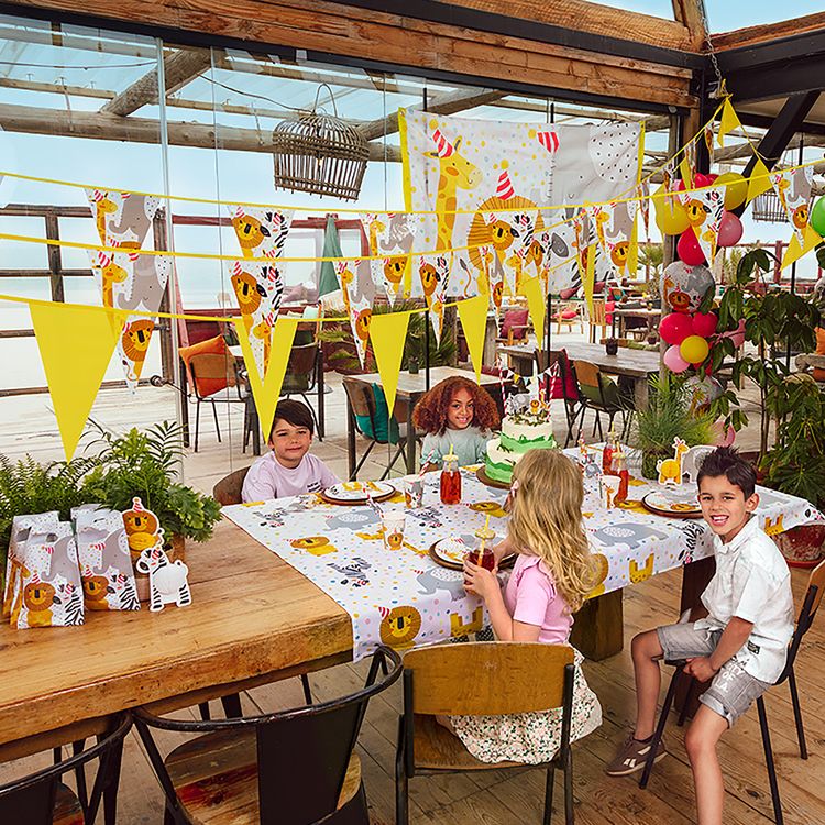 Übersicht Party-Set Safari für Kinder gedeckter Tisch
