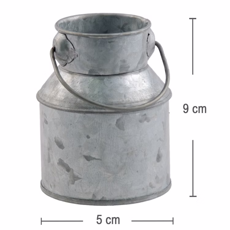 Deko Milchkanne mit Griff Zink-Optik 5 x 9 cm Tisch-Deko Vase Kerzenhalter Milchtopf DIY Tisch-Deko Hochzeit Geburtstag Party-Deko Dekoration Deko Milchkanne mit Griff Zink-Optik 5 x 9 cm Tisch-Deko Vase Kerzenhalter Milchtopf DIY Tisch-Deko Hochzeit Geburtstag Party-Deko Dekoration