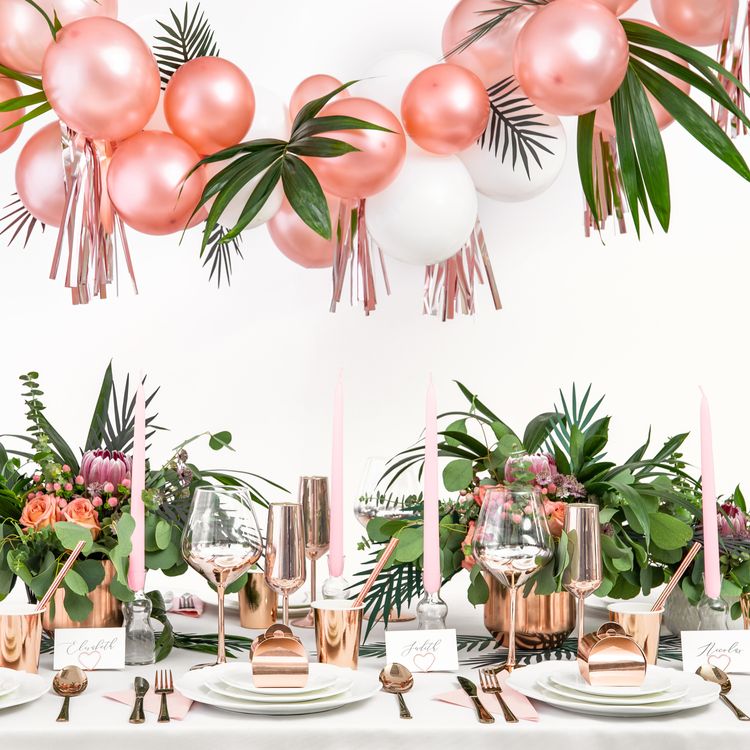 Tischkartenhalter Herzen Roségold 10 Stück 2,5 cm für Hochzeit Geburtstag Fotohalter Tischkartenhalter Herzen Roségold 10 Stück 2,5 cm für Hochzeit Geburtstag Fotohalter Rosé Tischdeko Taufe Jugendweihe Kommunion Tisch-Deko Dekoration Zubehör