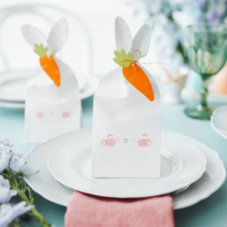 Geschenktüte Ostern Hase mit Möhren-Anhänger 6 Stück Tisch-Deko