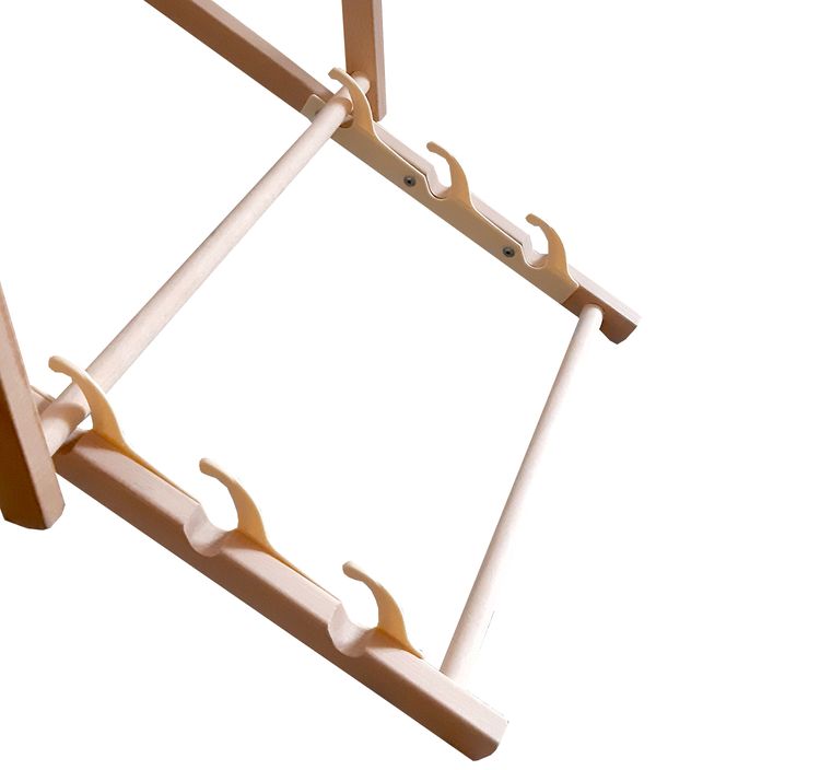 Super Papa Liegestuhl Bester Papa der Welt Geschenkidee Geburtstag Liegestuhl mit Motiv Super-Papa von Vorne im Gras stehend