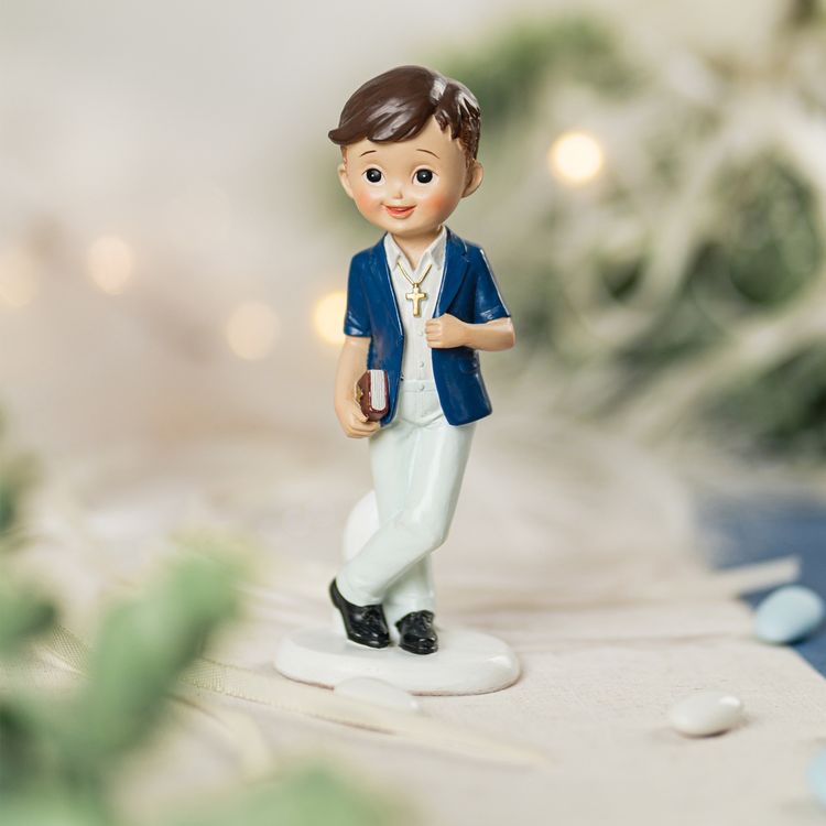 Kommunion Deko Tortenfigur für Kommunionskuchen Junge mit Kreuz 15 cm weiß blau