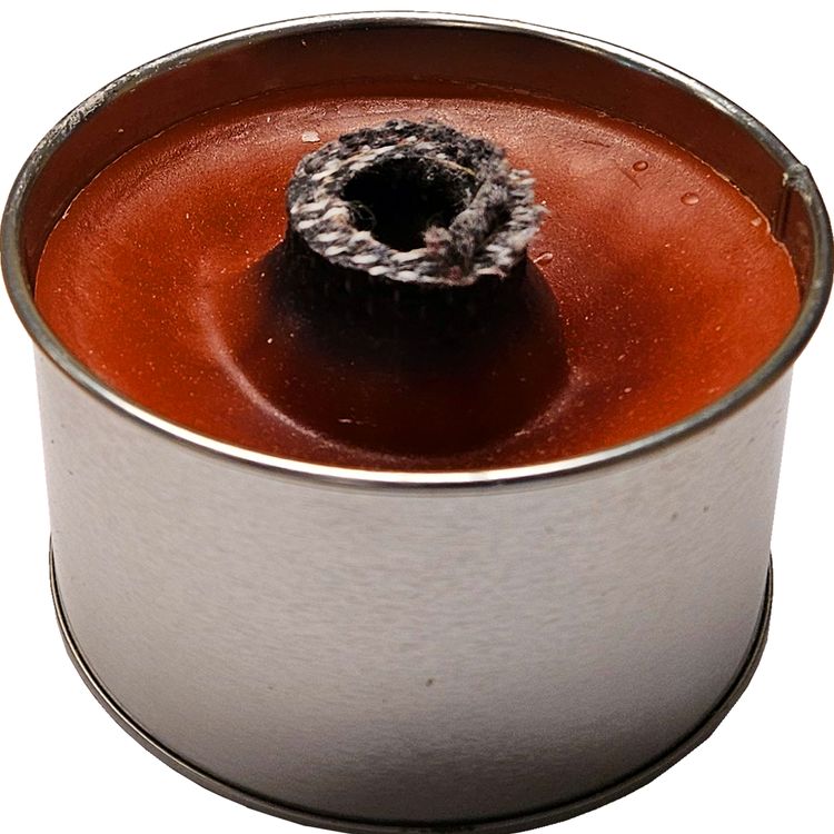 Fackeltopf - Großer Flamme - 2,5h Brennzeit Fackeltopf mit 2,5 Stunden Brenndauer von Vorne im Garten stehend mit großer Flamme