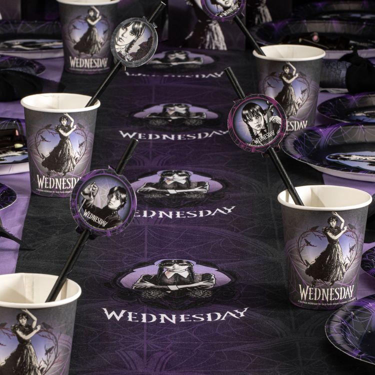 XXL Wednesday Party-Set Geburtstag Tisch-Deko 46-tlg. Party-Deko Wednesday Party-Set Gesamtübersicht