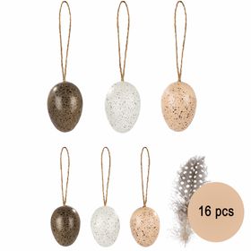 Holzschale in Huhn-Form mit 16 gesprenkelten Dekoeiern in Naturtönen auf weißem Hintergrund.