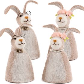 Vier Filz-Eierwärmer in Hasenform – 2 mal Hasenmann mit Brille und Schleife, 2 mal Hasenfrau mit Blütenkranz und Perlenkette – vor weißem Hintergrund.