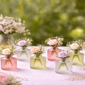 Mini Glasvasen-Set 6er Rosa Grün Klar Tisch-Deko Hochzeit Geburtstag gedeckter Tisch Blumenvase kleine Glasvase Dekoration Events Bunt gemischtes Mini-Glasvasen-Set mit kleinen Blumenarrangements als stilvolle Tischdeko im romantischen Ambiente.