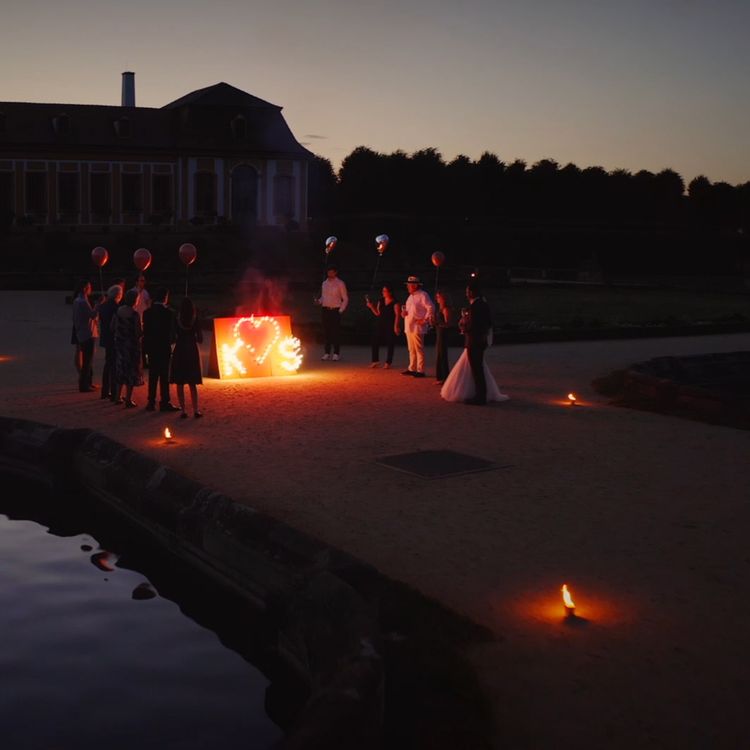 Lichterbild Brennendes Herz zwei Buchstaben Lichterbilder Feuerwerk Feuerbild Geschenkidee Hochzeit Verlobung Heiratsantrag 
