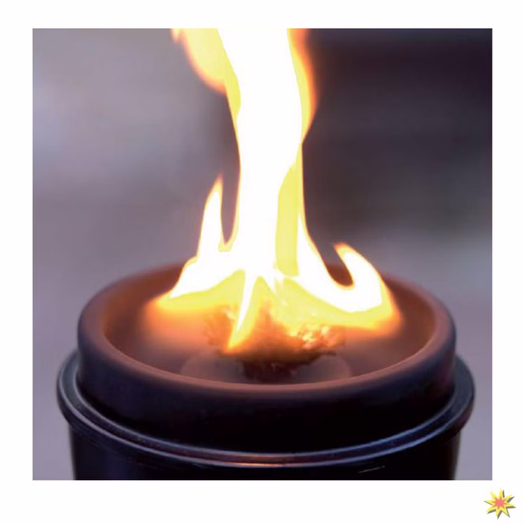 2x Gartenfackeln für den Betrieb mit Lampenöl Citronella 2x Gartenfackeln für den Betrieb mit Lampenöl Citronella
